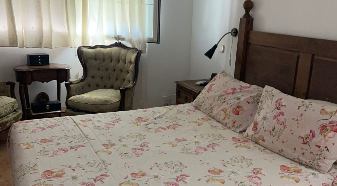 WhatsApp Image 2024-10-24 at 21.38.27 (1)