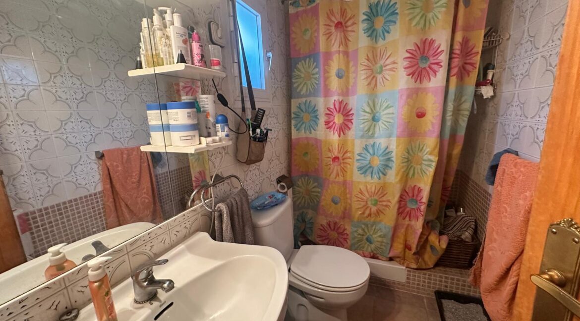 WhatsApp Image 2025-11-07 at 15.49.52